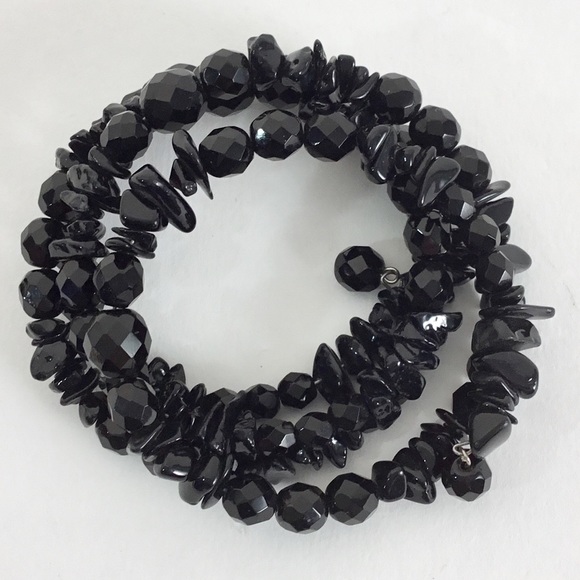 no brand Jewelry - Vintage Coil Bracelet. ⭐️HOSTESS PICK⭐️